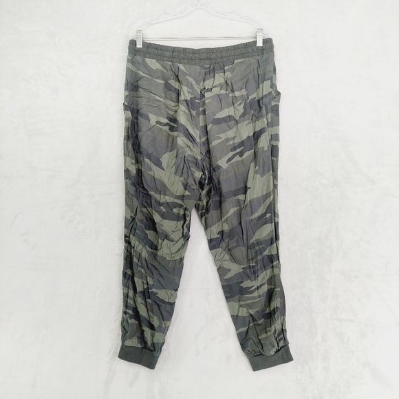 Splendid Women's Olive Camoflage Sweatpants Drawstring Jogger P5755 - Picture 5 of 9
